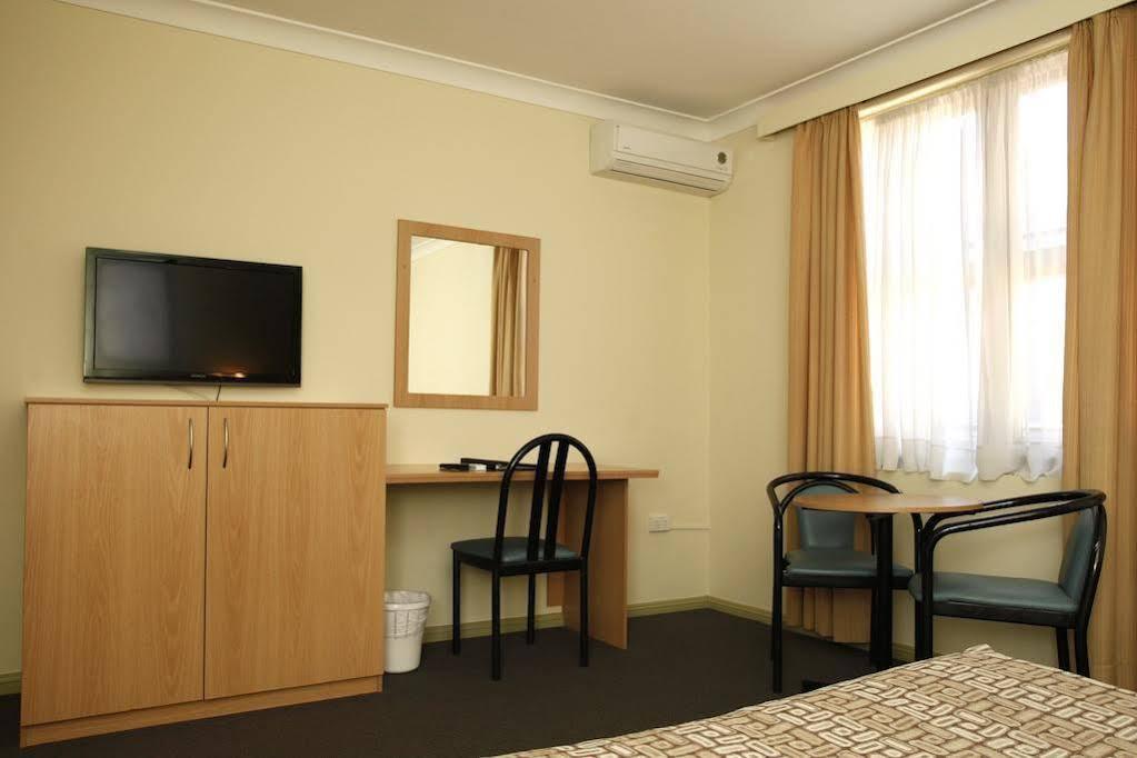 Maclin Lodge Motel Campbelltown Exterior photo